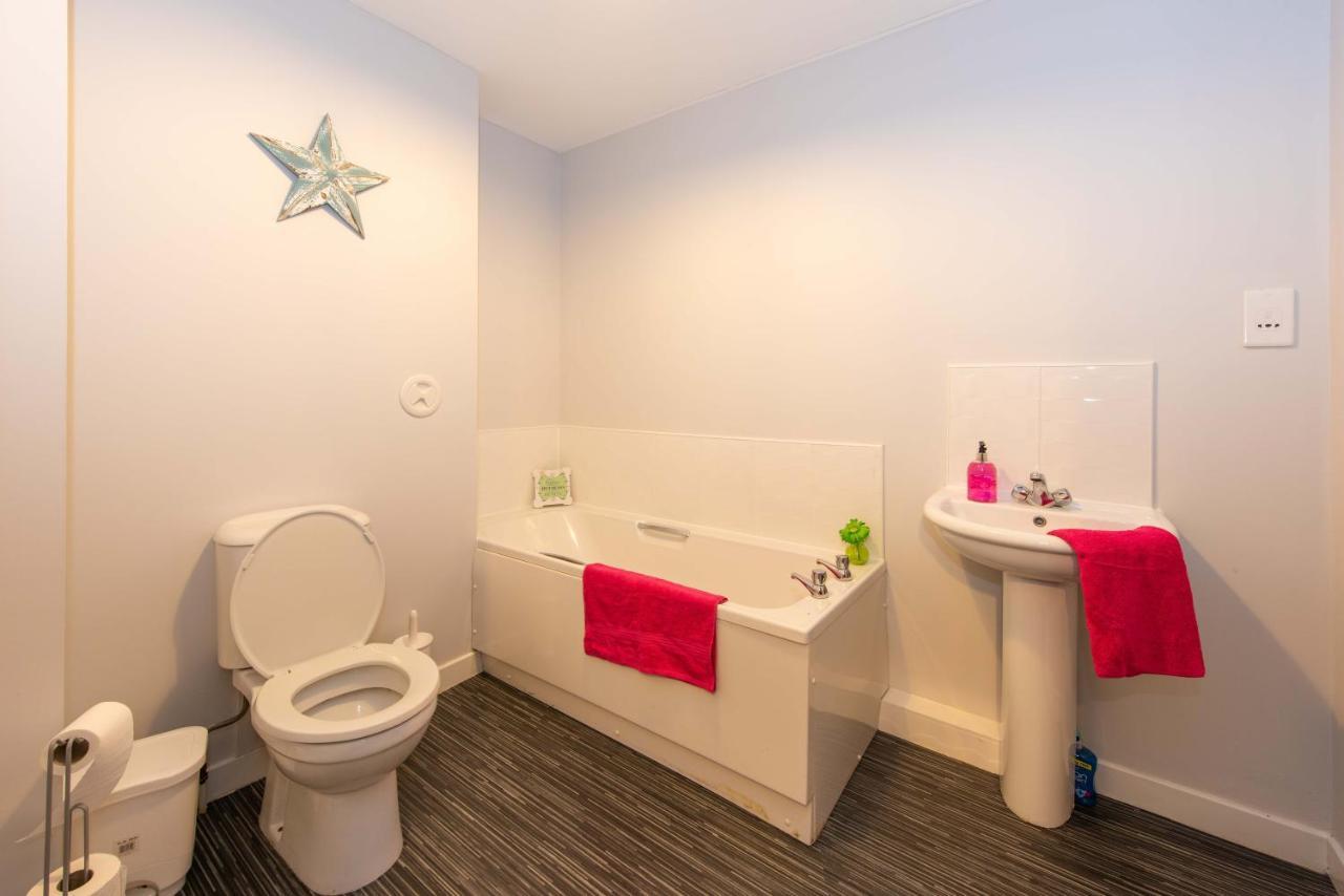 Premier - Wishaw En-Suite Apartment Exteriör bild